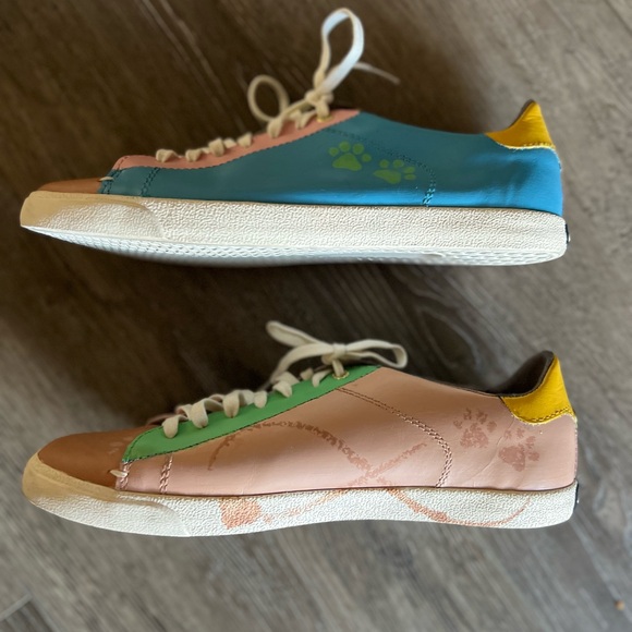 Unique Cole Haan leather Sneaker with Paw Prints. Women’s size 8 - Picture 5 of 13